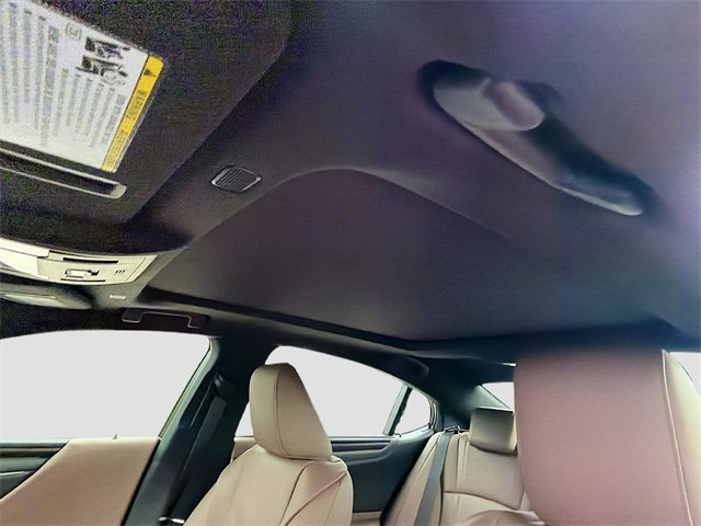 New 2025 Lexus ES 350 Ultra Luxury image 27