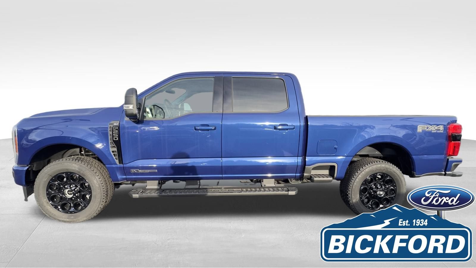 New 2026 Ford F250 XLT w/ XLT Premium Package AWD/4WD image 9