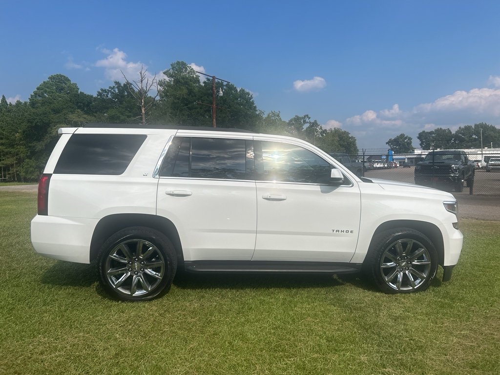 Used 2020 Chevrolet Tahoe LT w/ Luxury Package RWD image 7