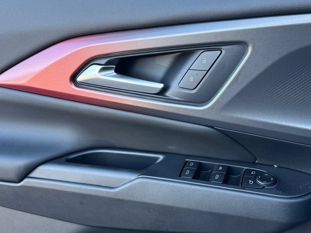 New 2026 Chevrolet Equinox EV RS FWD image 34