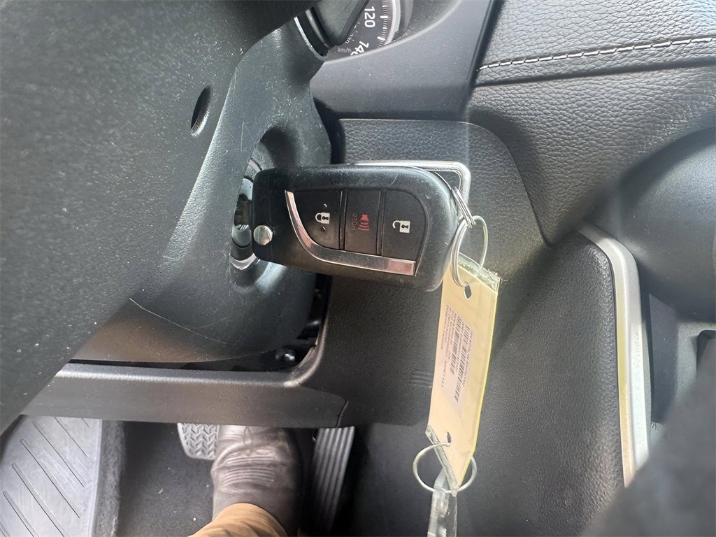 Used 2022 Toyota RAV4 LE image 41