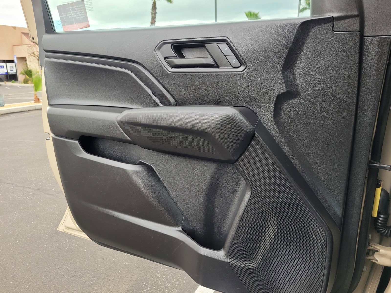 Used 2024 Chevrolet Colorado W/T image 25