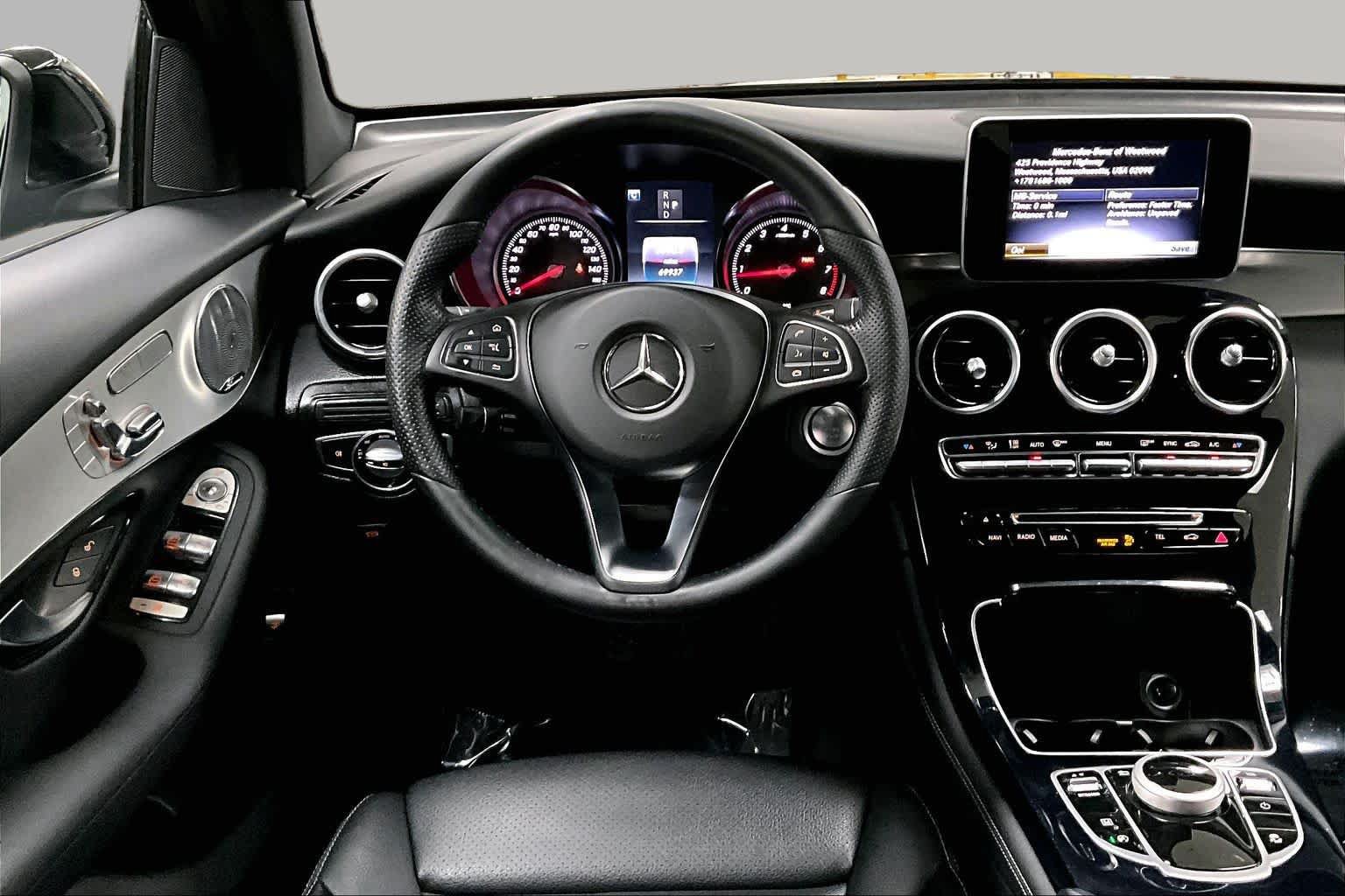 Used 2017 Mercedes-Benz GLC 300 4MATIC image 6
