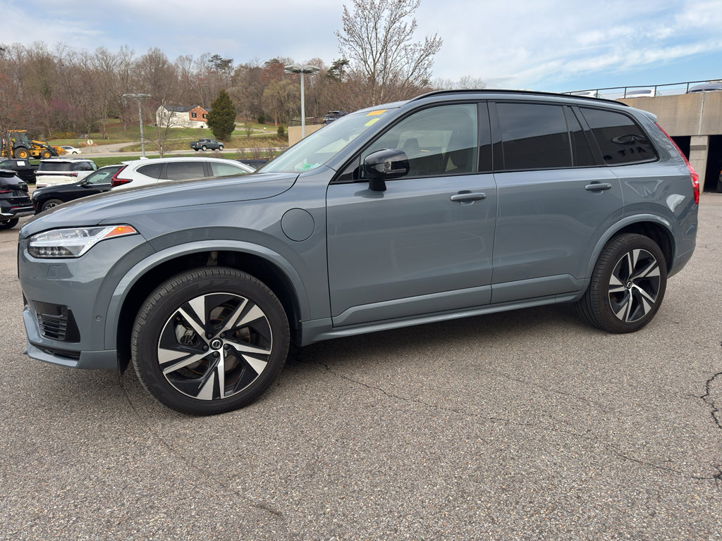 Used 2023 Volvo XC90 T8 Plus image 4