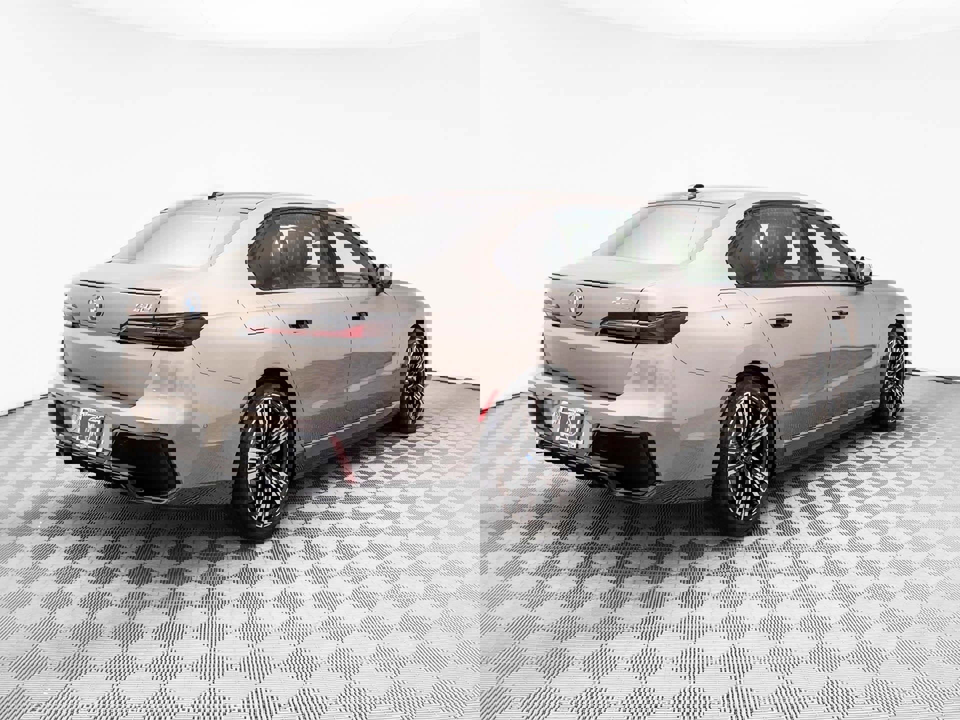 New 2026 BMW 750e xDrive w/ Executive Package image 6