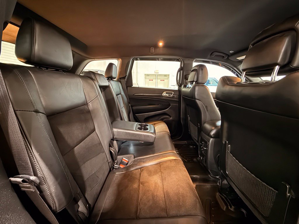 Used 2021 Jeep Grand Cherokee Laredo X RWD image 32