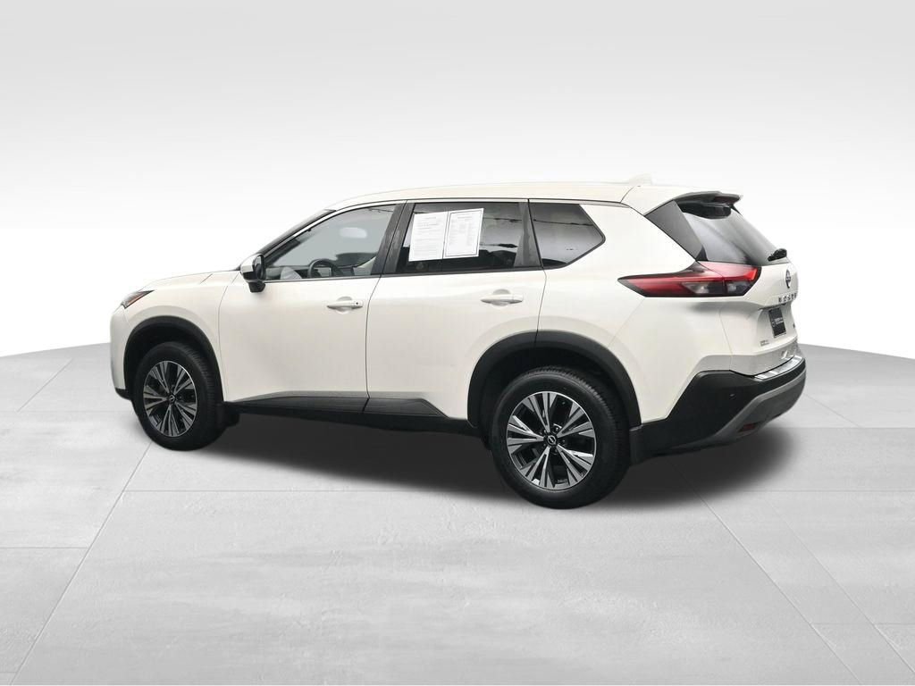Used 2023 Nissan Rogue SV FWD image 3