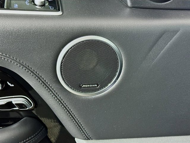 Used 2022 Land Rover Range Rover Westminster Edition image 21