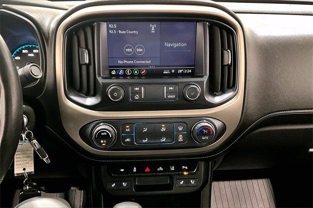 Used 2022 GMC Canyon Denali image 16