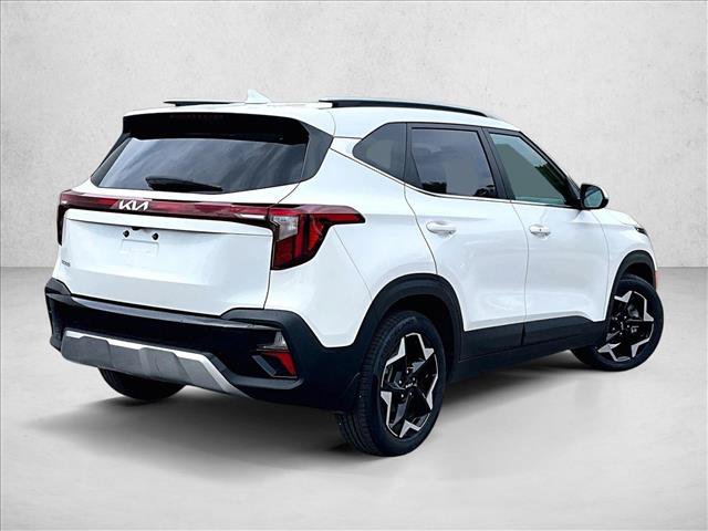 Used 2024 Kia Seltos EX FWD image 2