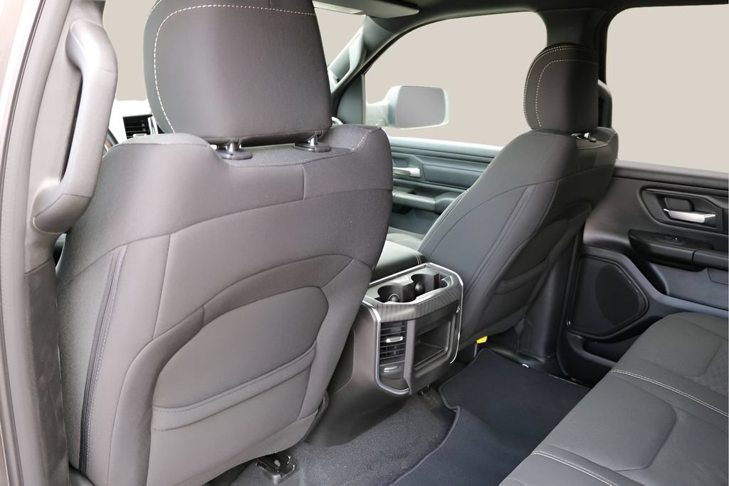 New 2026 RAM 1500 Express AWD/4WD image 14