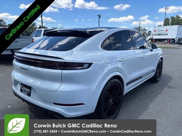 Used 2024 Porsche Cayenne S AWD/4WD image 5