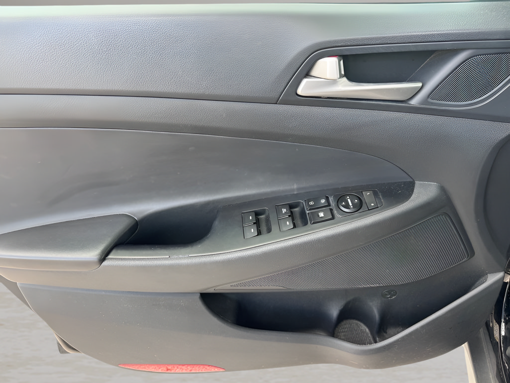 Used 2019 Hyundai Tucson SEL FWD image 12