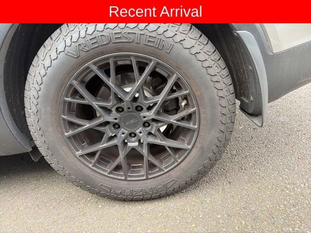 Used 2017 Kia Sorento LX w/ LX Convenience Package image 10