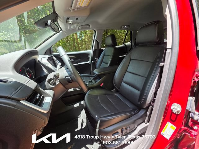 Used 2023 GMC Terrain SLT w/ Elevation Edition FWD image 15