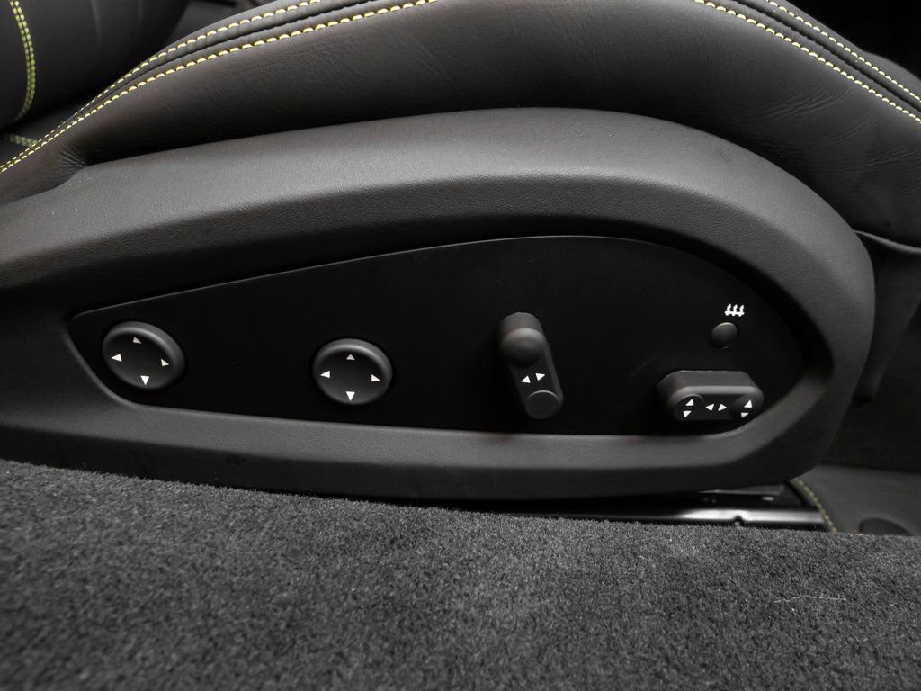 Used 2022 Ferrari F8 Tributo image 27