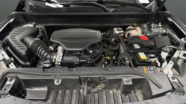 Used 2023 GMC Acadia AT4 w/ Preferred Package AWD/4WD image 28