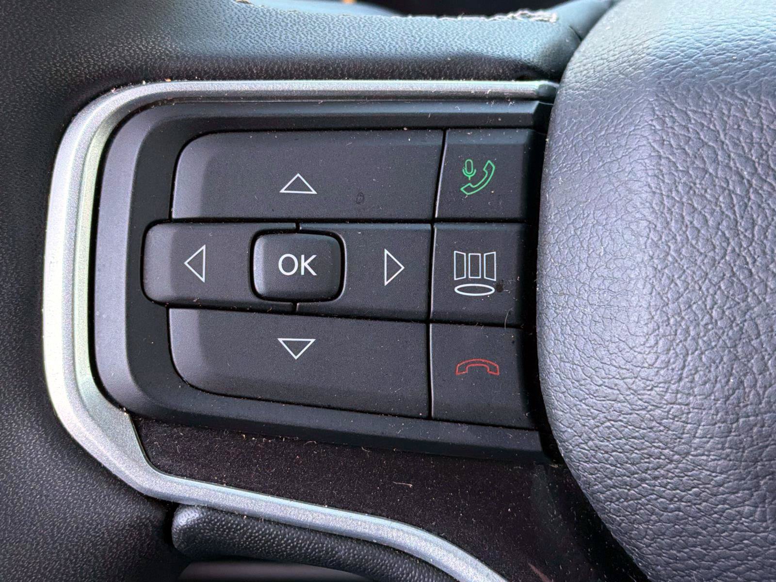 Used 2024 Jeep Wagoneer 4WD image 15