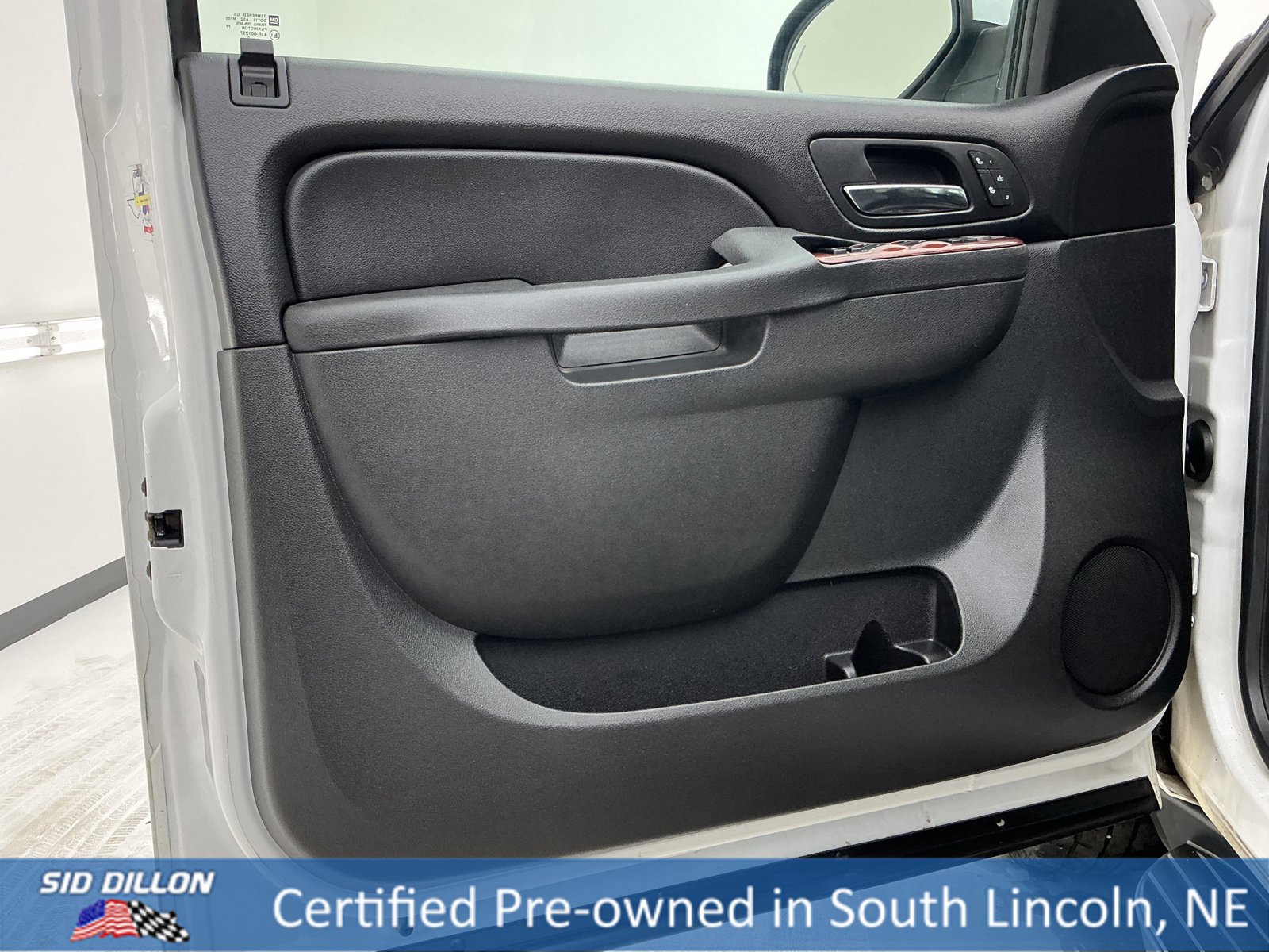 Used 2012 Chevrolet Suburban LT w/ Luxury Package image 14