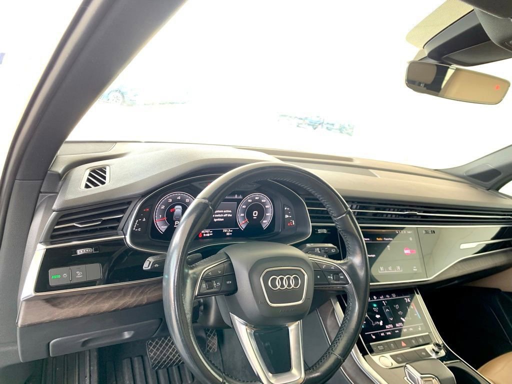 Used 2020 Audi Q7 3.0T Premium Plus image 11