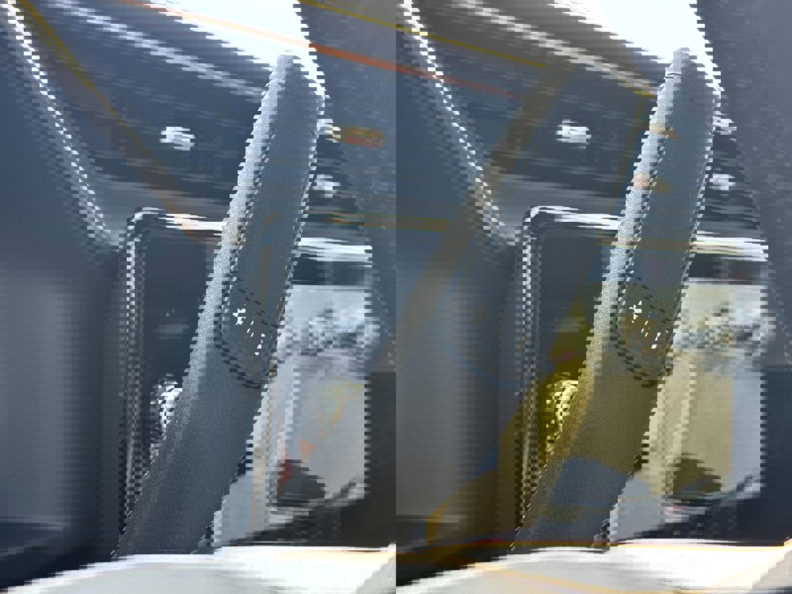 Used 2025 GMC Sierra 2500 Denali Ultimate image 26