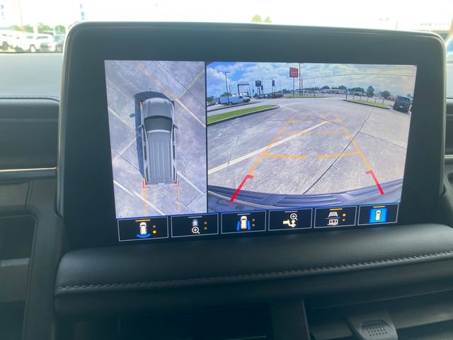 Used 2021 Chevrolet Tahoe Z71 w/ Z71 Signature Package AWD/4WD image 24