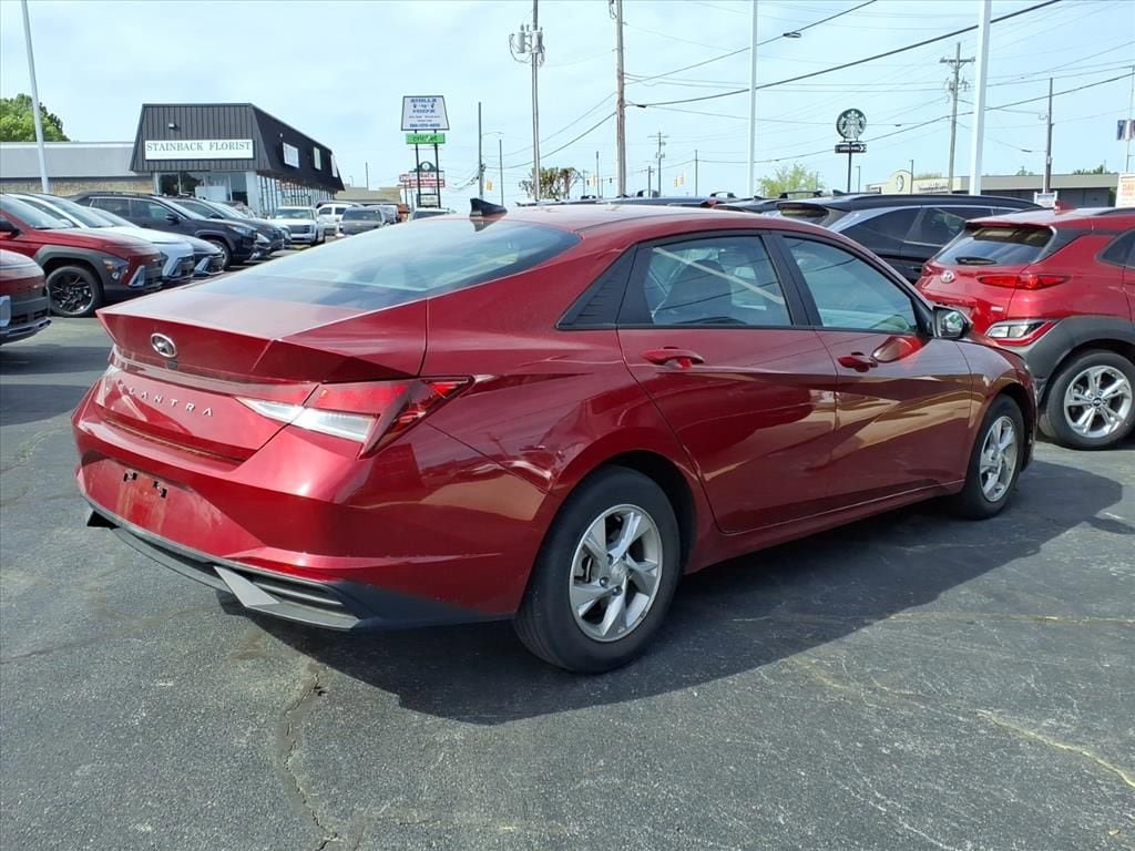 Certified 2023 Hyundai Elantra SE FWD image 23