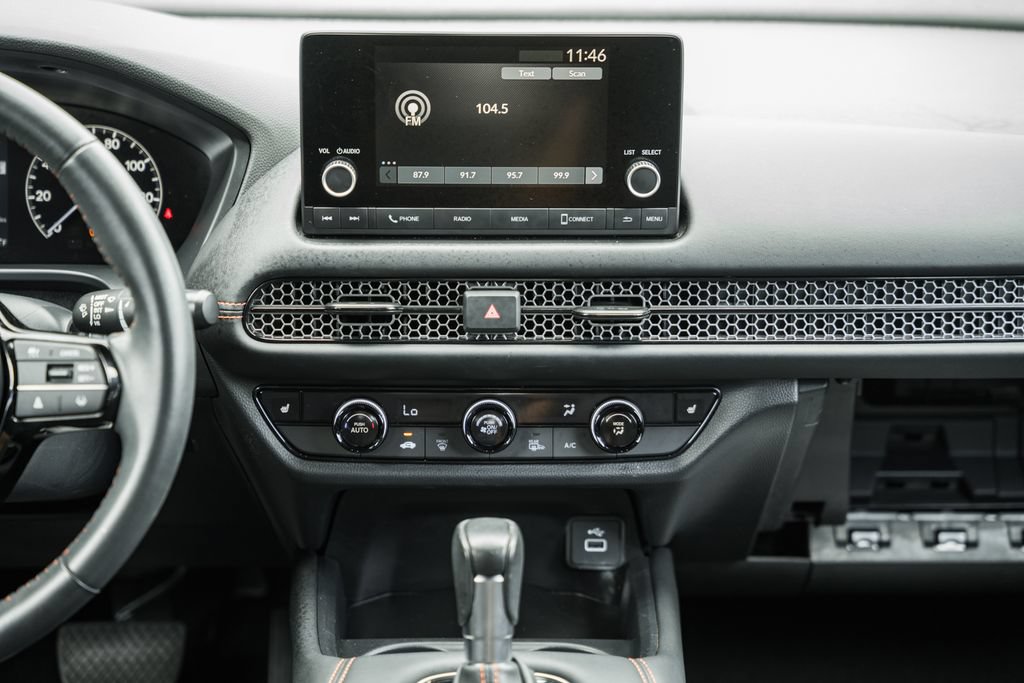 Used 2025 Honda HR-V Sport image 19