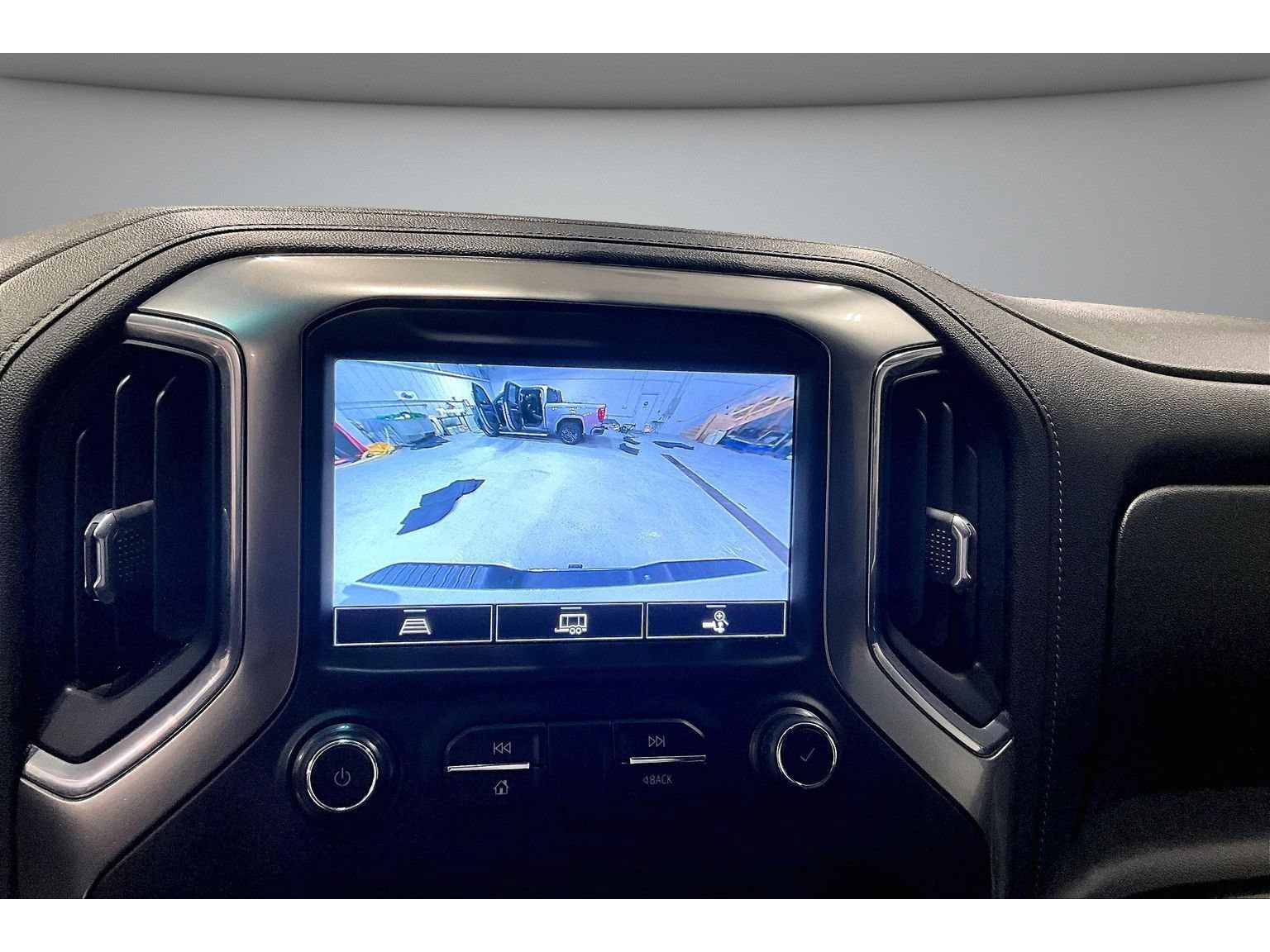 Used 2021 Chevrolet Silverado 2500 LTZ w/ LTZ Plus Package AWD/4WD image 26