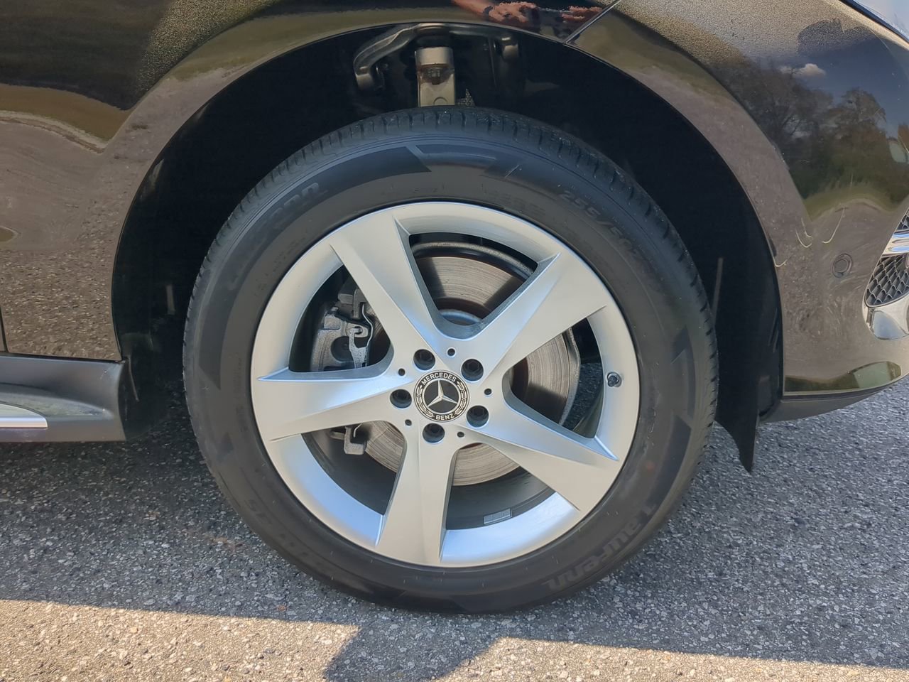 Used 2019 Mercedes-Benz GLE 400 4MATIC image 9