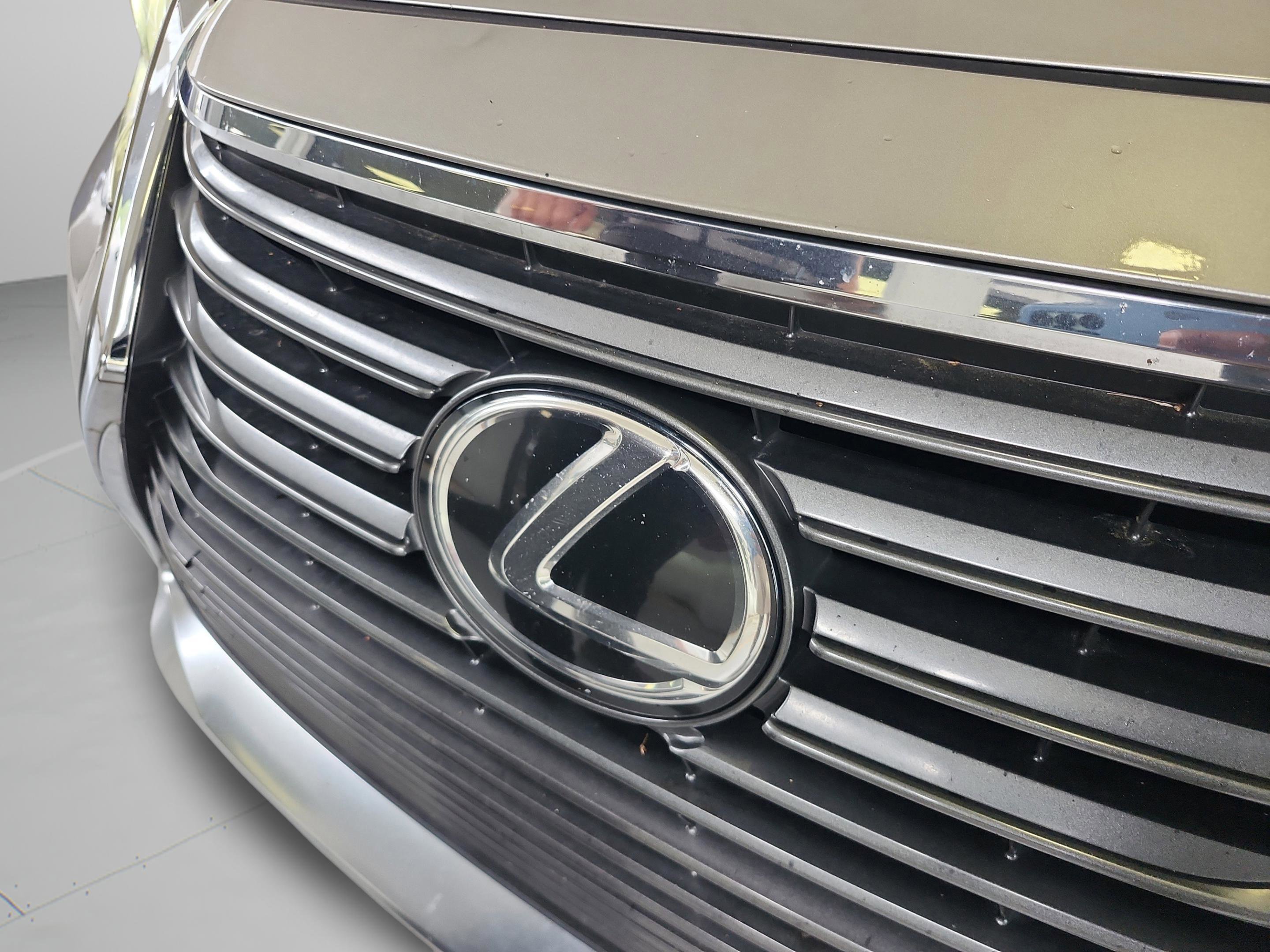 Used 2016 Lexus ES 350 w/ Premium Package w/Wood Trim image 25