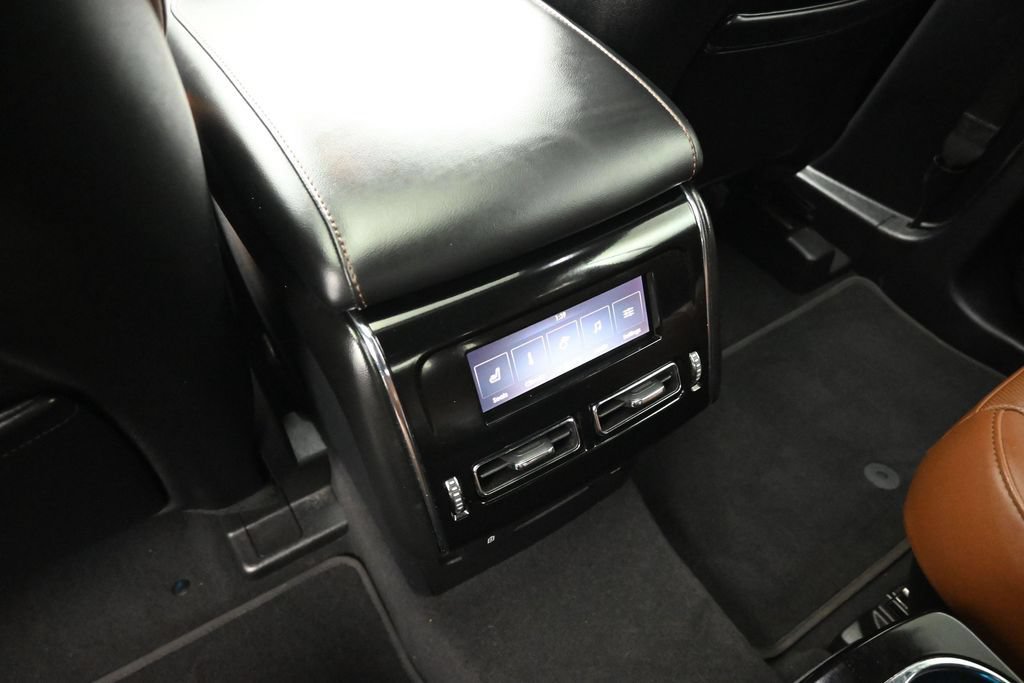 Used 2022 Lincoln Aviator Grand Touring w/ Equipment Group 301A AWD/4WD image 22