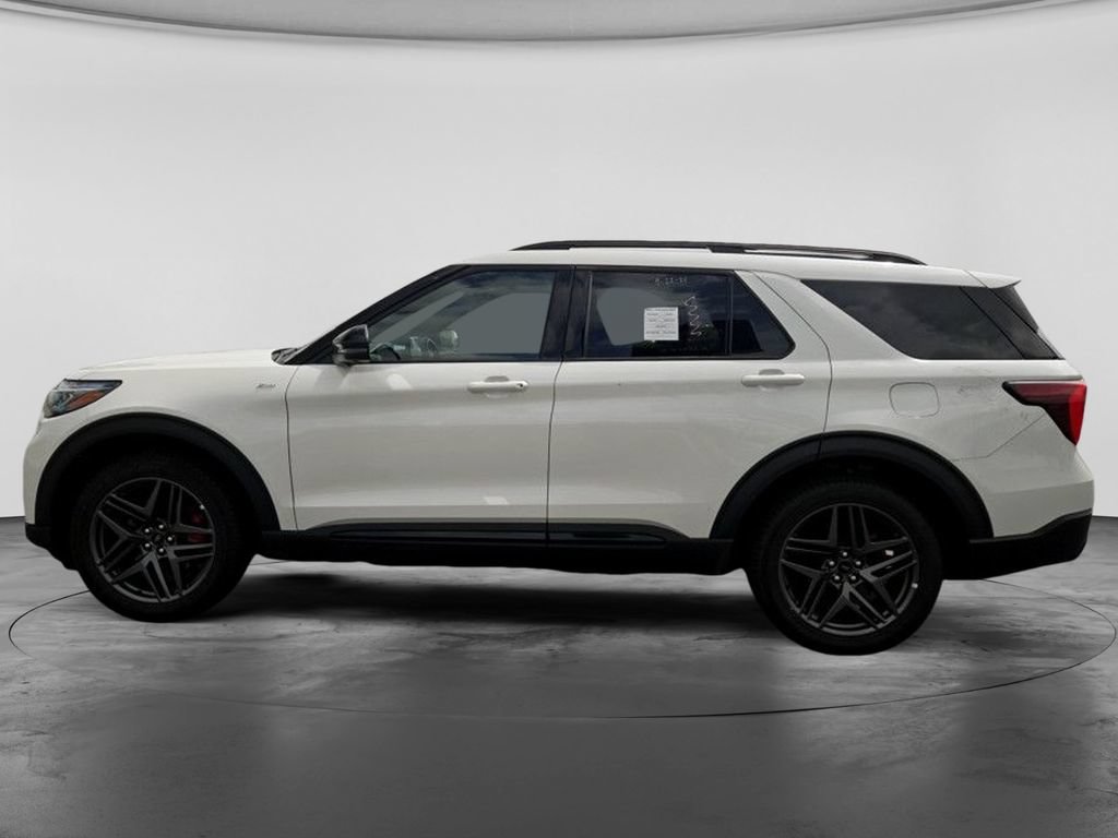 Used 2025 Ford Explorer ST-Line w/ ST-Line Street Pack AWD/4WD image 10