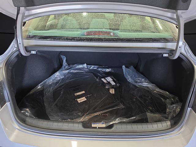 New 2026 Hyundai Elantra Sport image 25