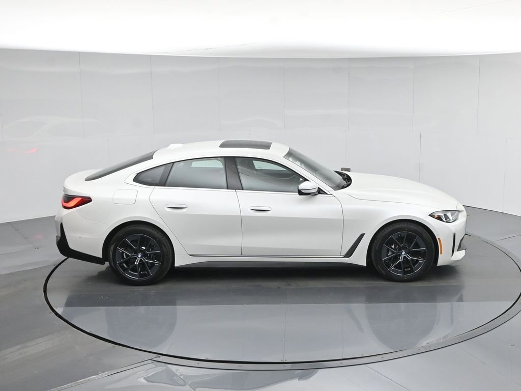 Used 2025 BMW i4 eDrive40 image 44