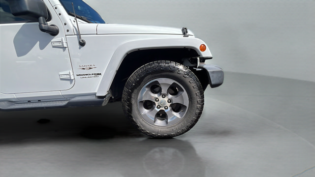 Used 2018 Jeep Wrangler Unlimited Sahara AWD/4WD image 29