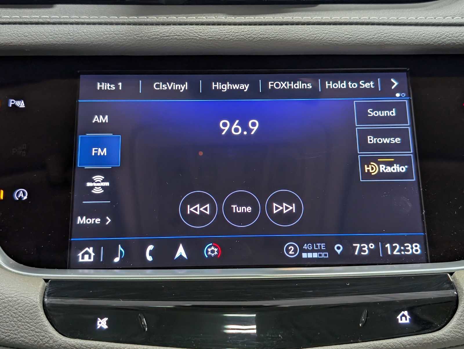 Certified 2023 Cadillac XT5 Premium Luxury AWD/4WD image 25