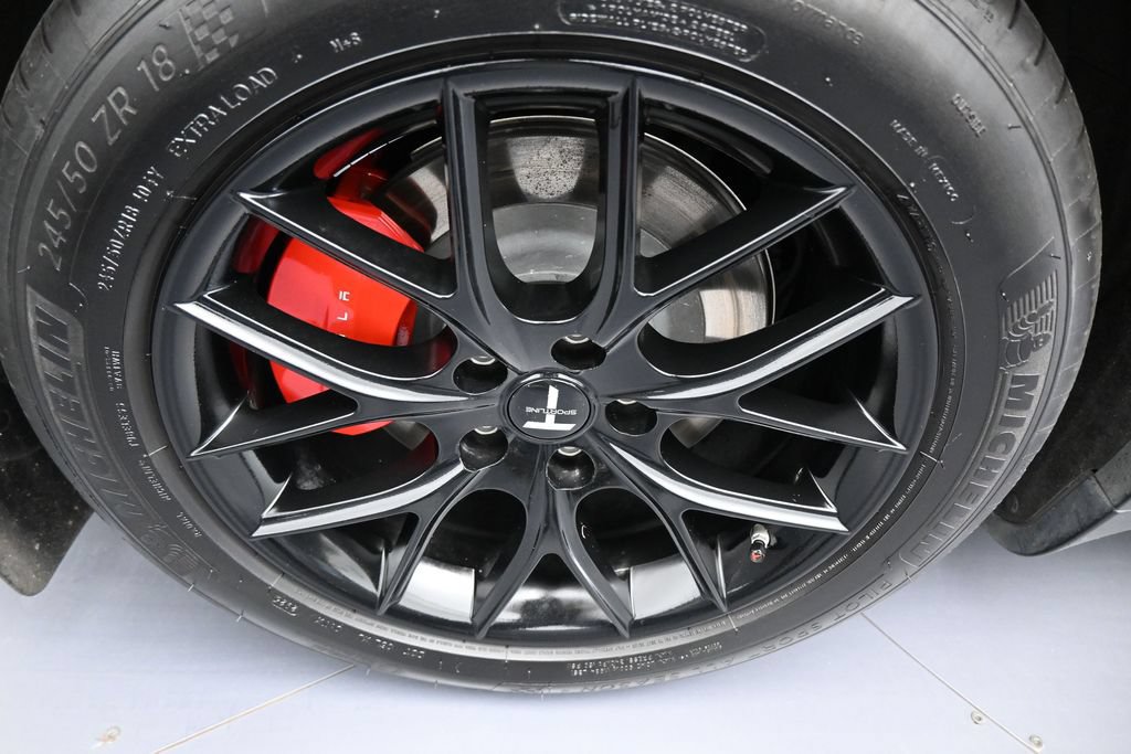 Used 2024 Tesla Model Y Performance AWD/4WD image 39