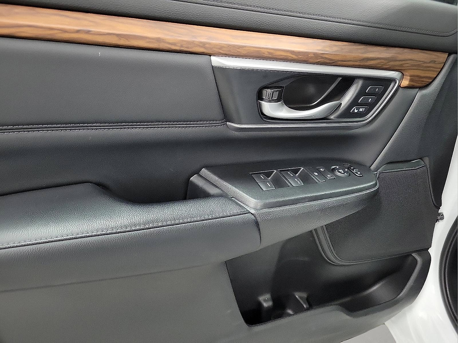 Used 2021 Honda CR-V Touring image 12