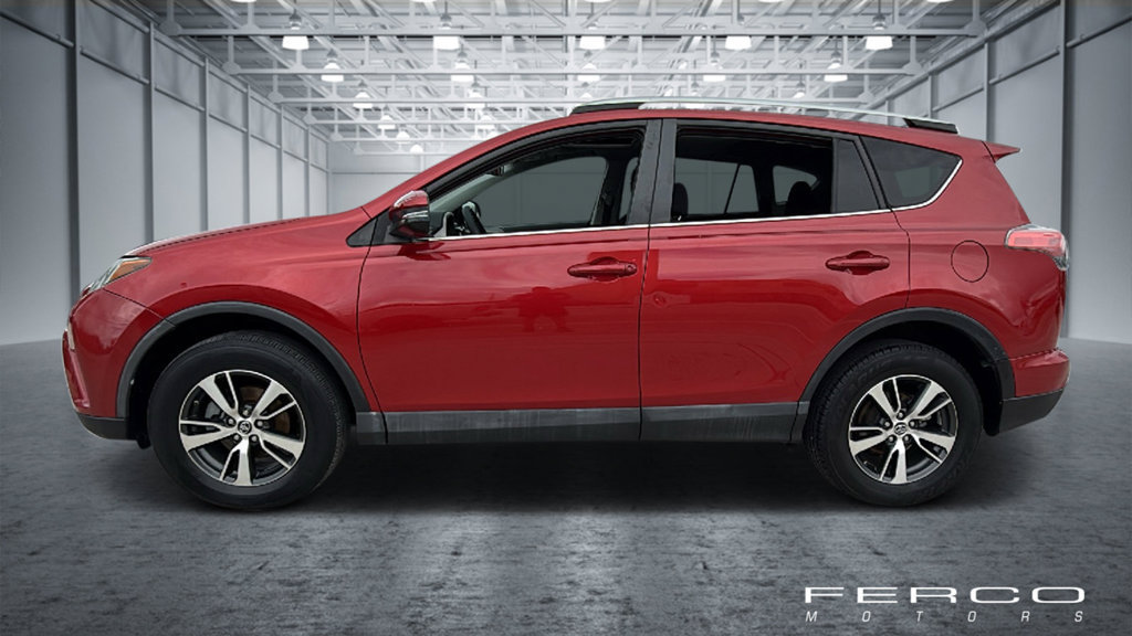 Used 2016 Toyota RAV4 XLE FWD image 2
