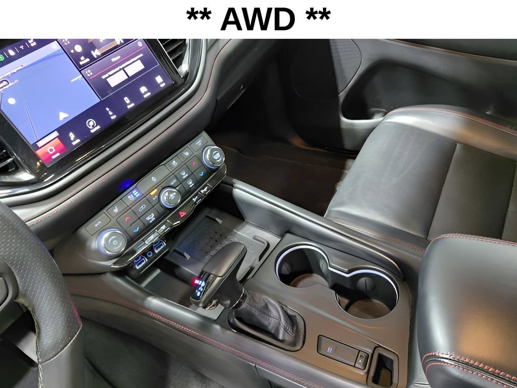 Used 2025 Dodge Durango R/T AWD/4WD image 6