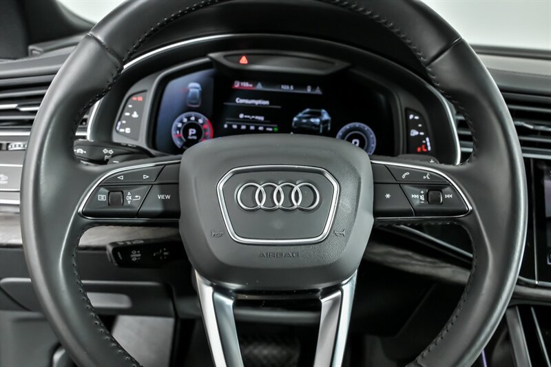 Used 2020 Audi Q8 Prestige AWD/4WD image 24