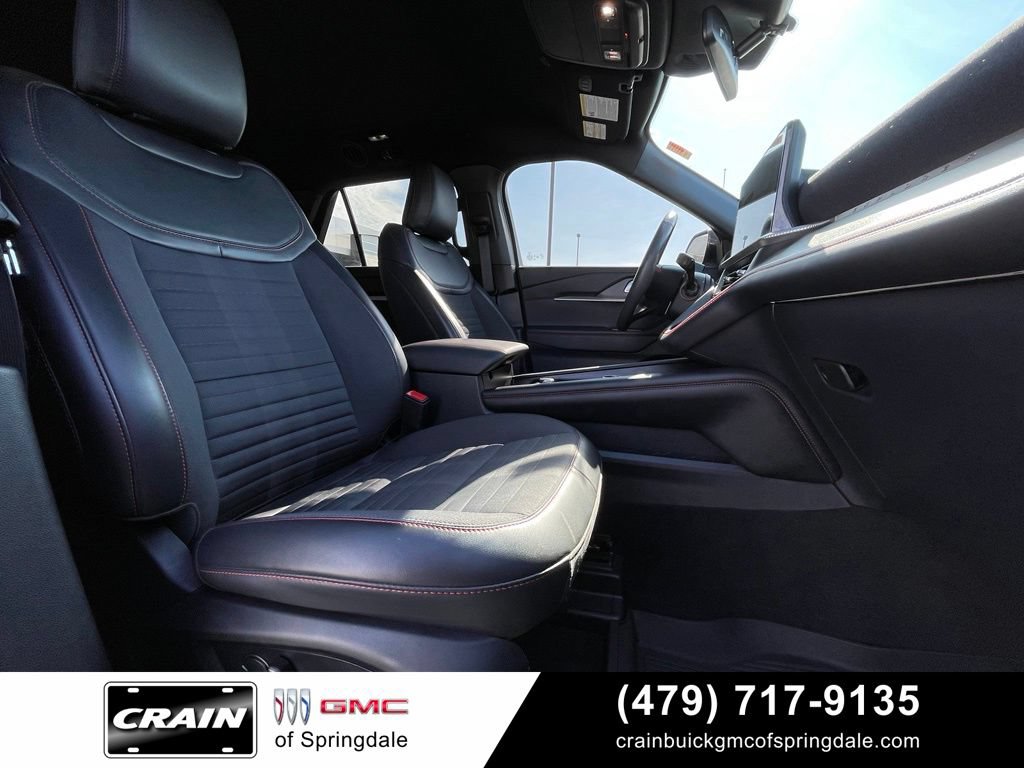Used 2025 Ford Explorer ST-Line w/ Premium Package AWD/4WD image 30