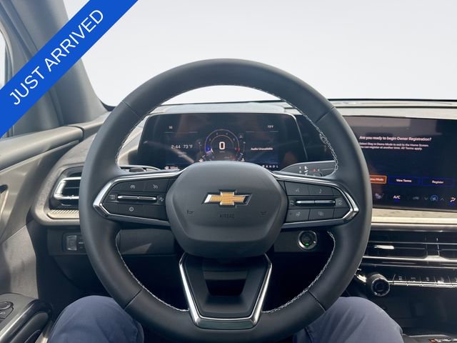 New 2026 Chevrolet Traverse LT w/ Sun and Wheel Package FWD image 14