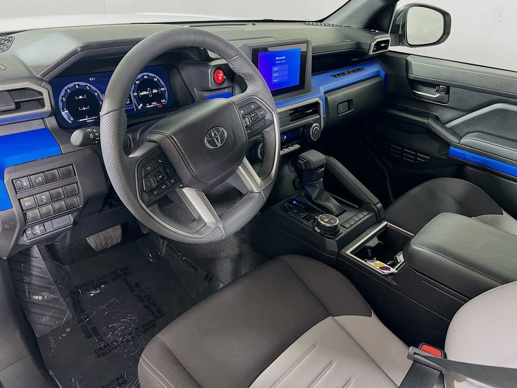 Certified 2025 Toyota Tacoma TRD Off-Road AWD/4WD image 10