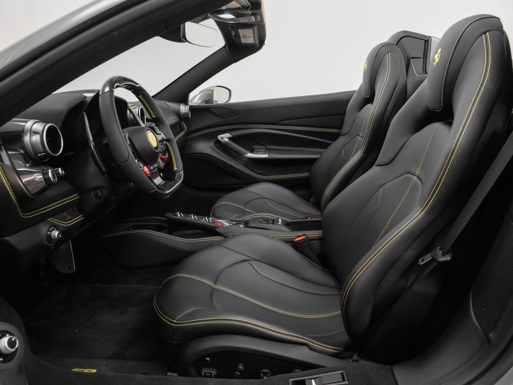 Used 2022 Ferrari F8 Tributo image 81