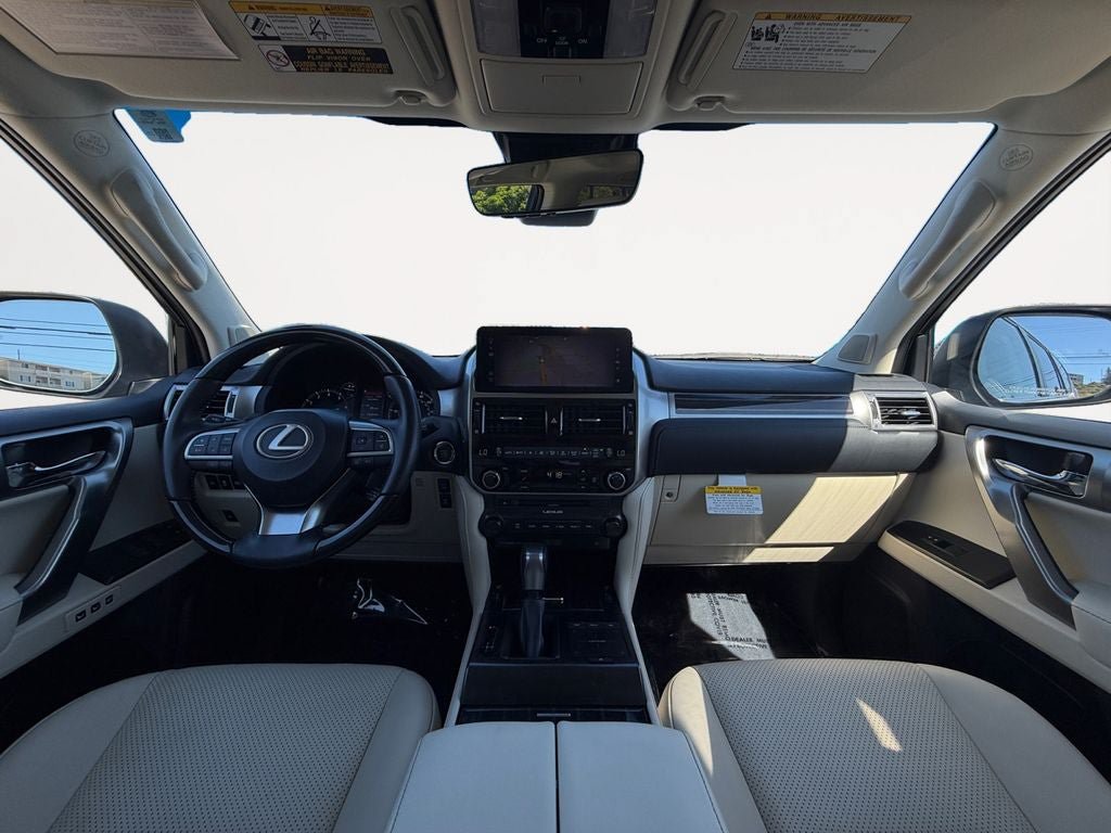 Used 2023 Lexus GX 460 Luxury w/ Sport Design Package AWD/4WD image 11