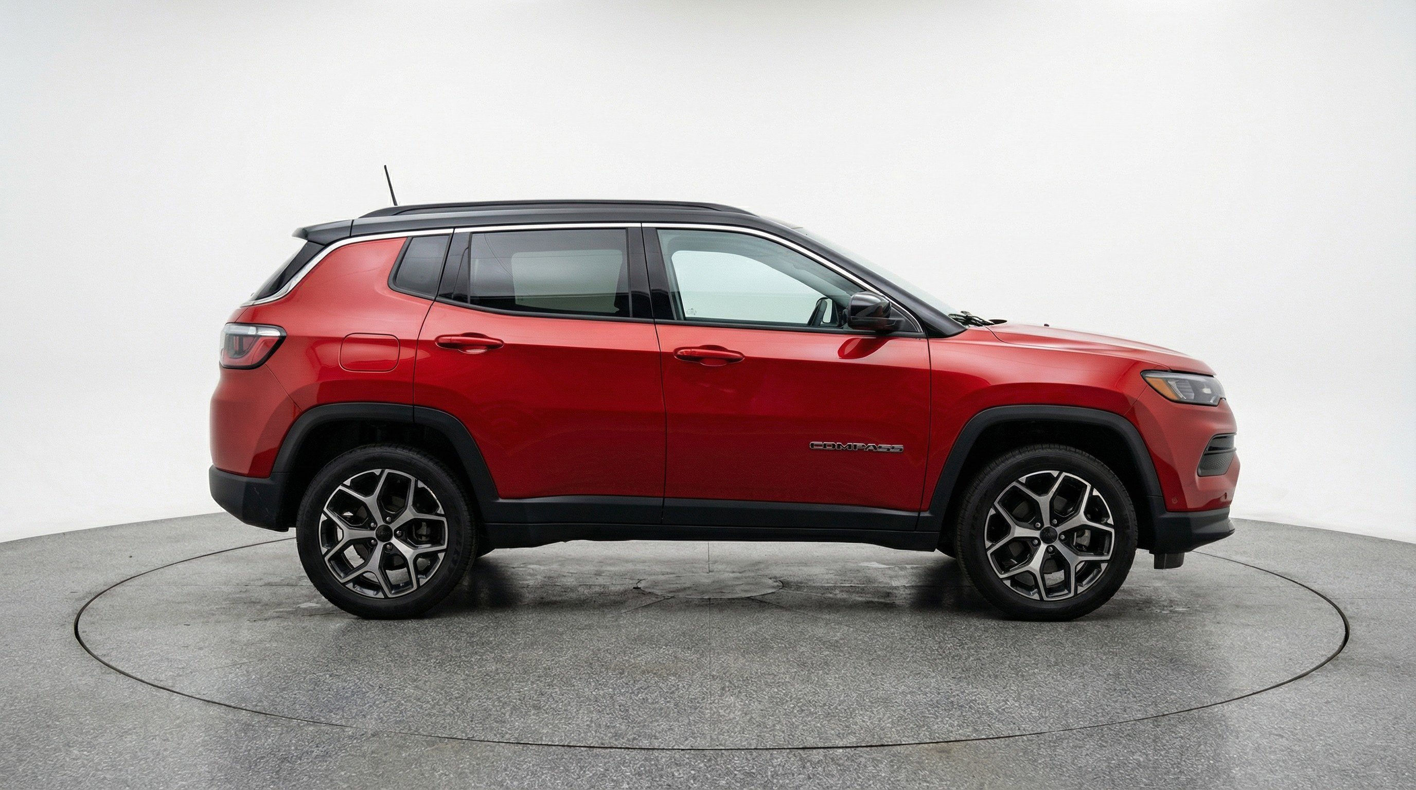 Used 2025 Jeep Compass Limited AWD/4WD image 11