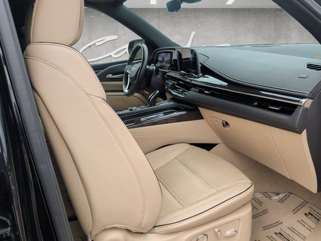 Used 2024 Cadillac Escalade Premium Luxury image 24