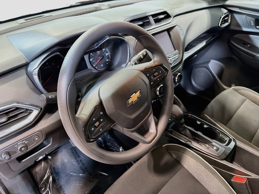Used 2021 Chevrolet TrailBlazer LT w/ Driver Confidence Package AWD/4WD image 8